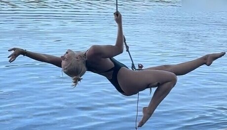 Jette Nietzard estrella porno perfecta galería