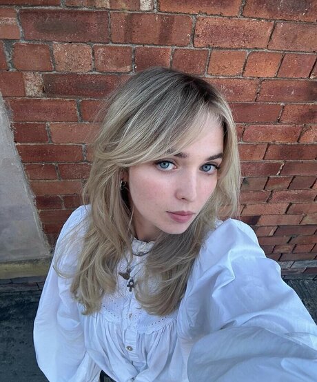 Meg Mills mejor modelo galerías