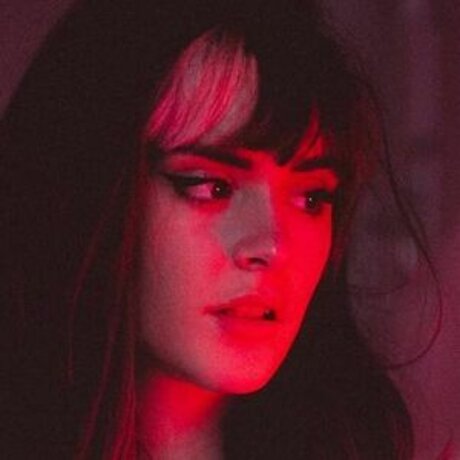 Emeline Faure estrella adulta imagen