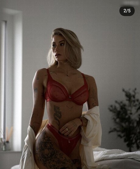 Lenaajoy sexo estrella porno foto