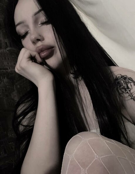 aswrinna estrella atractiva imagen