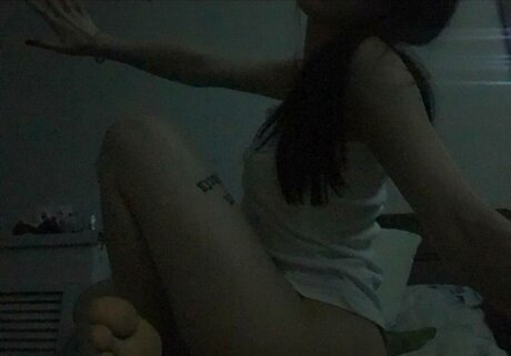 aswrinna hermosa estrella porno imagen