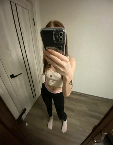 aswrinna modelo hermosa galería