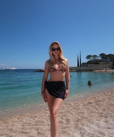 Davina Geiss desnudos de estrellas porno recopilación