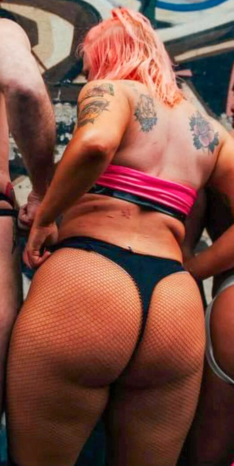 Allie Katch actriz erótica foto