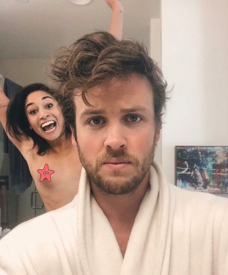 Meaghan Rath linda estrella fotos