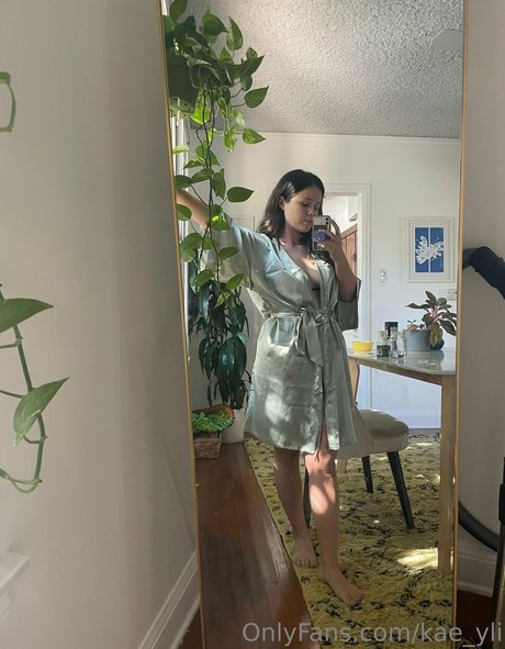 kae yli desnudos de estrellas archivo