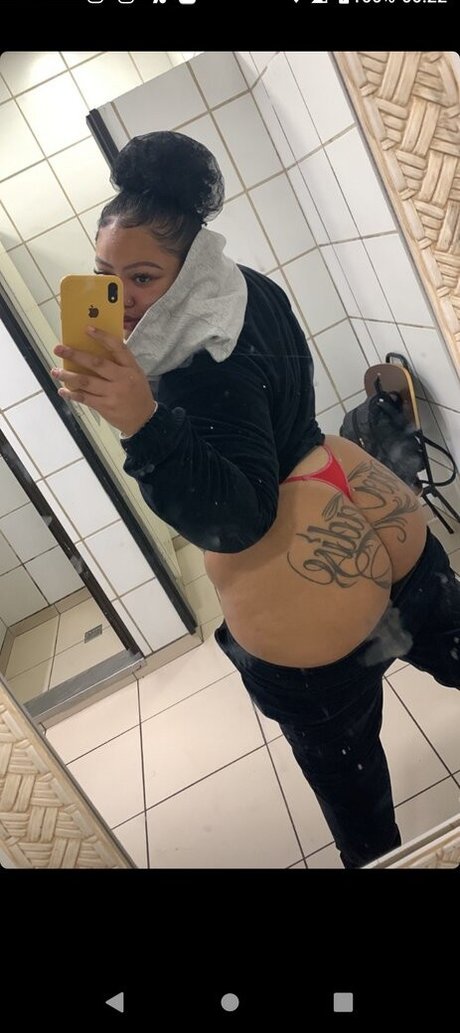 lauratavora bonita estrella porno galerías