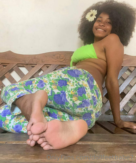 dollfeetbabe7 estrella erótica foto