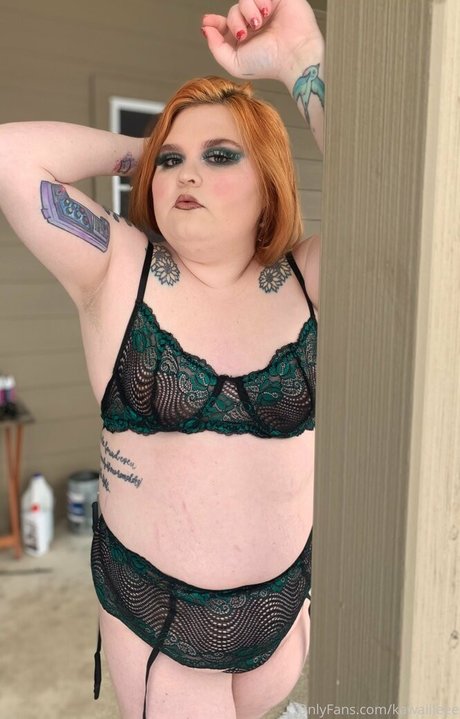 kawaiileee modelo atractivo fotos