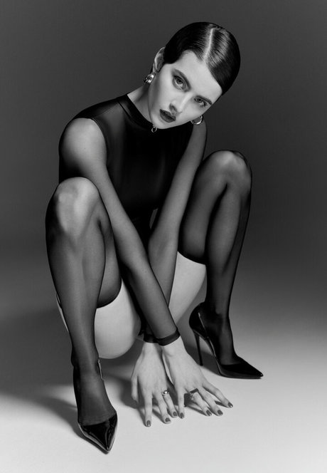 Anastasia Jovanovic modelo superior galerías