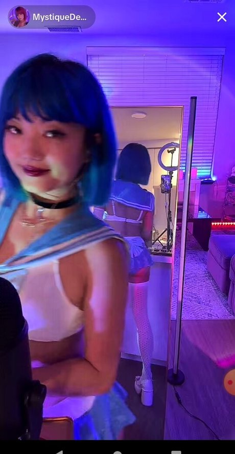 Mystiquede estrella adulta fotos