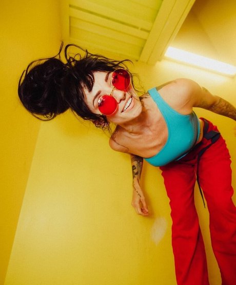 Lights Poxleitner estrella porno en alta definición foto