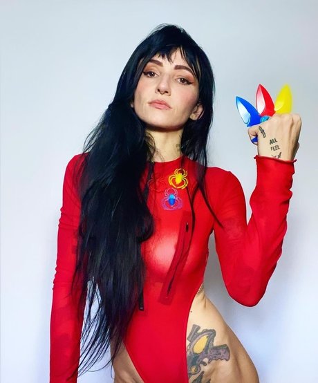 onlyfans de chicas góticas de grandes tetas exclusivo de alta calidad galería