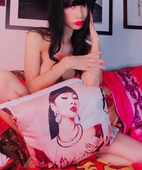 onlyfans góticos desnudo superior foto