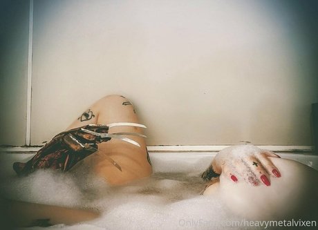 Heavymetalvixen hermosa estrella galería