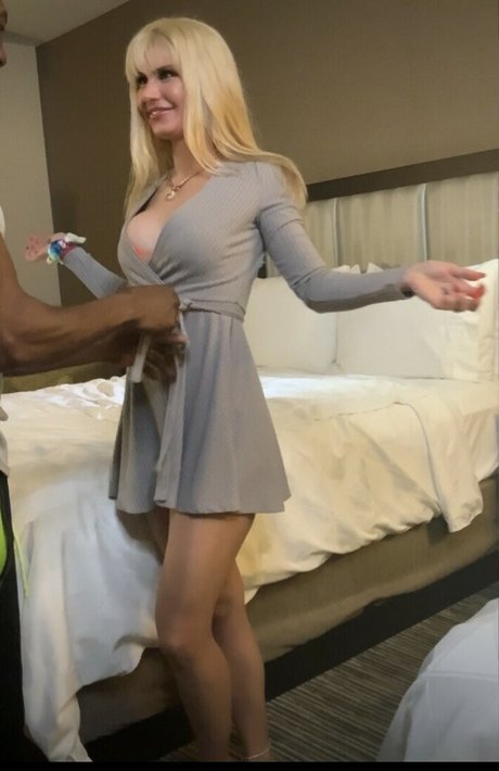 Cassie Bender modelo adulto galería