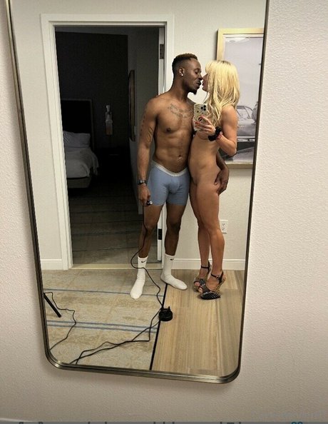 Cassie Bender modelo hermosa galería