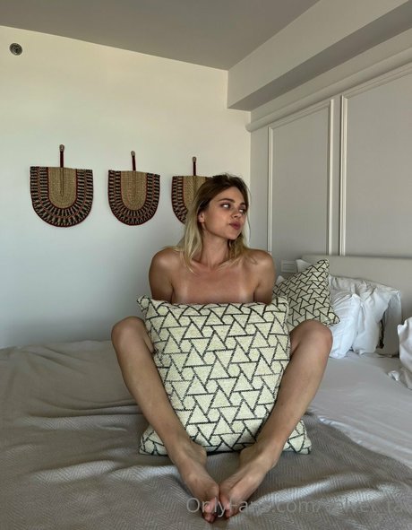 velvet tat Profilfoto