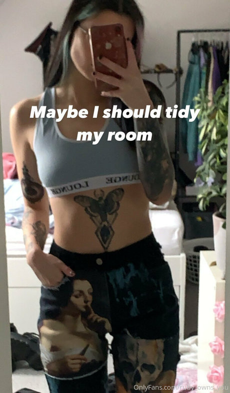 Rubyhexx modelo de alta definición imagen