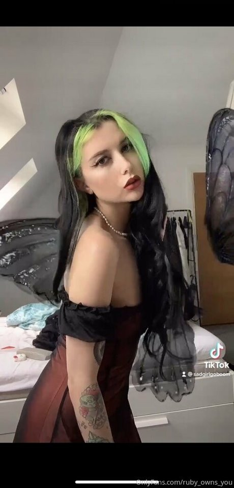 Rubyhexx modelo de arte foto