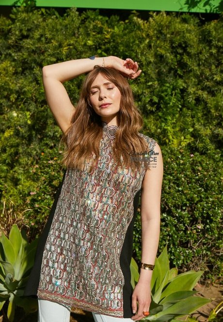 Elizabeth Olsen estrella hermosa archivo