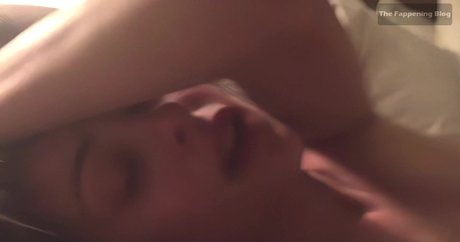 Willa Holland actriz desnuda foto