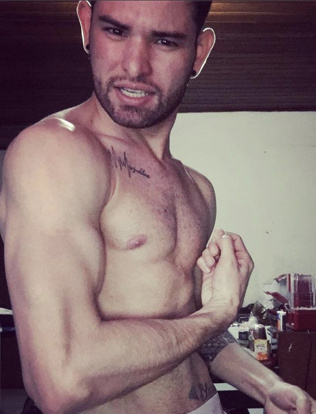 Leonardo Rocha estrella sexy archivo