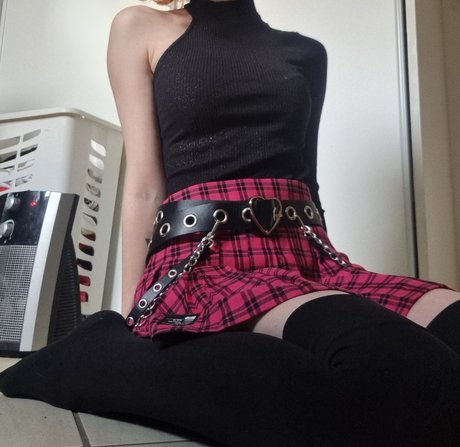 Leila Nudes hermosa estrella galería