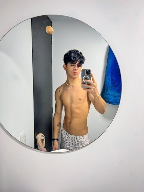 Lisandroanez estrella porno de alta calidad foto