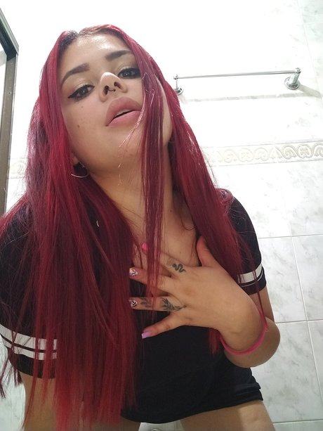 Lorena Gomez desnudos de modelos galería