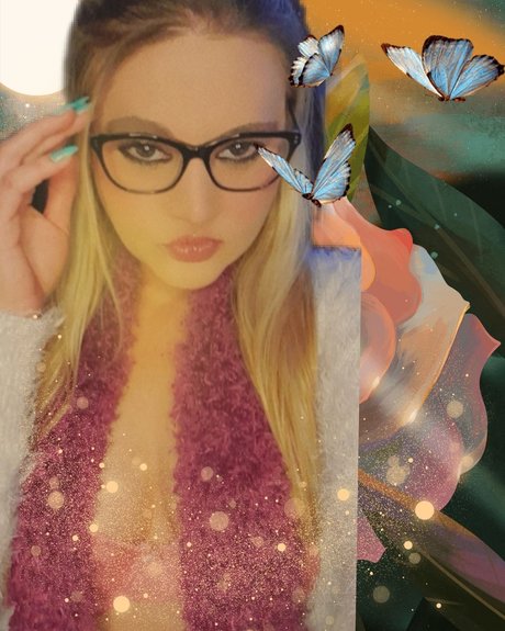 _LunaTiqu Baby Girl_ modelo de alta definición imagen