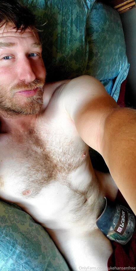 Luke Hansen the rugged cowboy farmer_ estrella superior foto