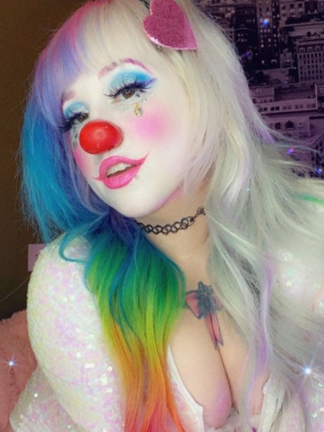 Marina Meow modelo libre foto