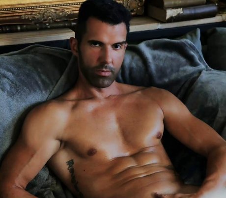 Marco Bull estrella porno caliente galerías