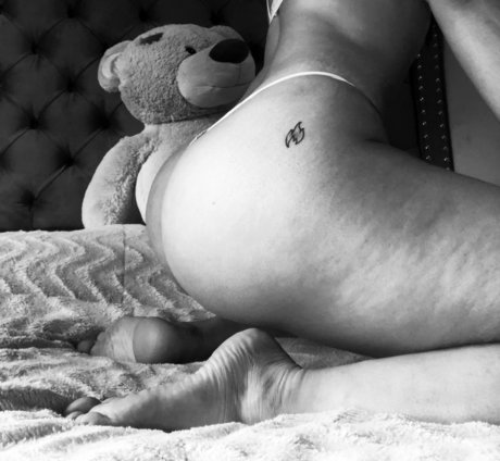 mayerlin zuluaga sexo modelo archivo