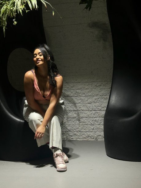 Danni Min actriz de desnudos imagen