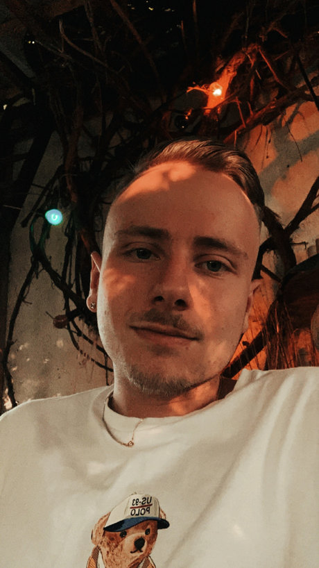 Yeah modelo galerías