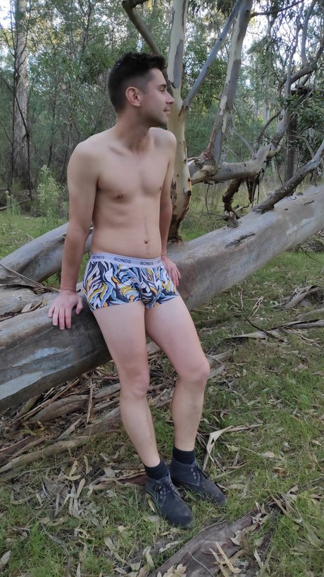 Naughty Rudd modelo adulto fotos