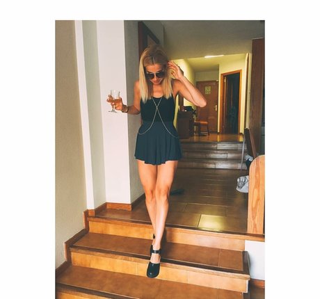 Catha23 estrella caliente fotos