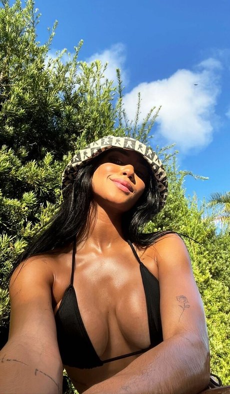 Arianny Negron modelo bonita imagen