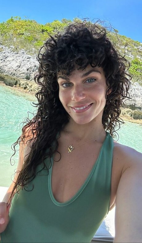 Ariadna Hafez modelo exclusivo archivo