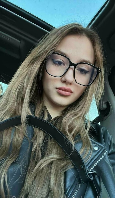 adalyn diary estrella hd galería