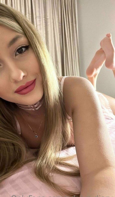 adalyn diary modelo de arte galería