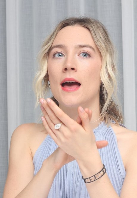 Saoirse Ronan estrella adulta recopilación