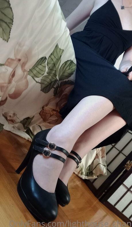 rubia chorreando onlyfans exclusiva de alta calidad imágenes