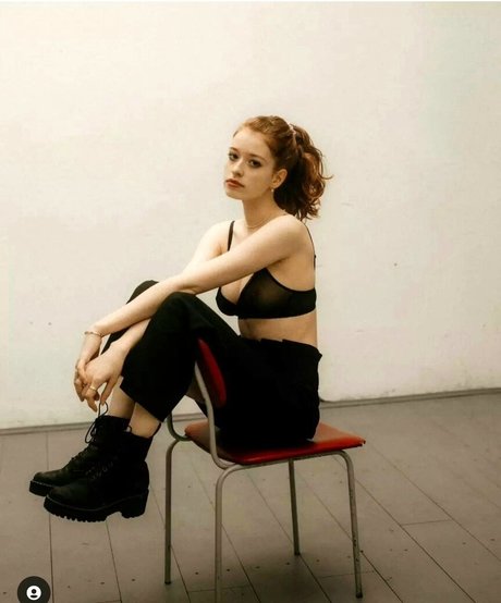 Sophie srm actriz de arte imagen