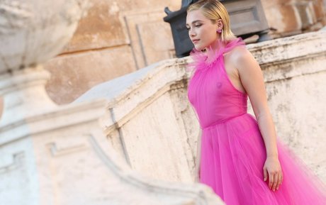 Florence Pugh modelo exclusivo imagen
