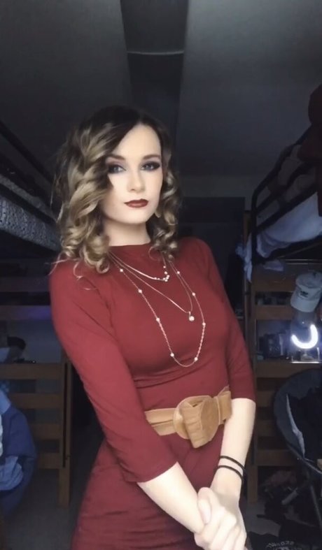 izassassin estrella del sexo imágenes