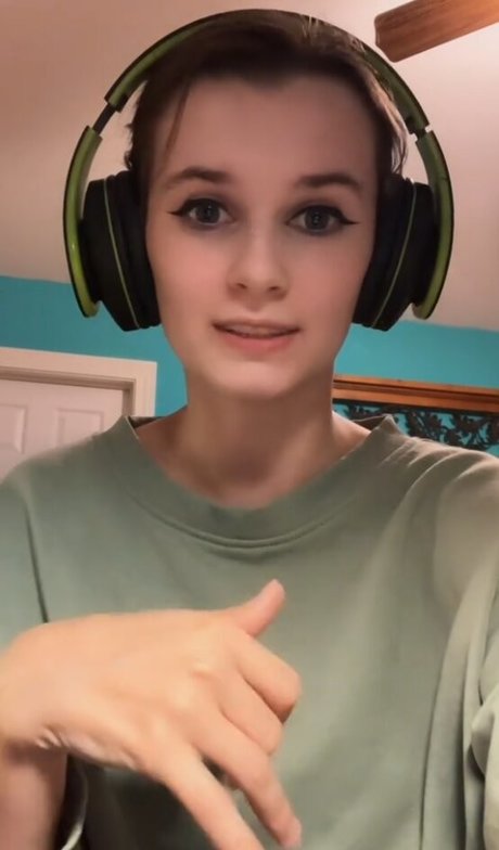 izassassin estrella porno atractiva archivo